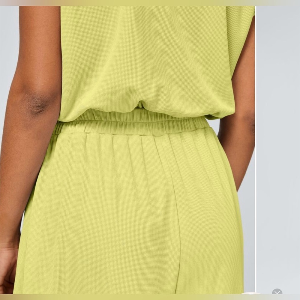 NWT Halara V Neck Short Sleeve Side Pocket Wide Leg Flowy Jumpsuit. Size Large - Picture 6 of 13